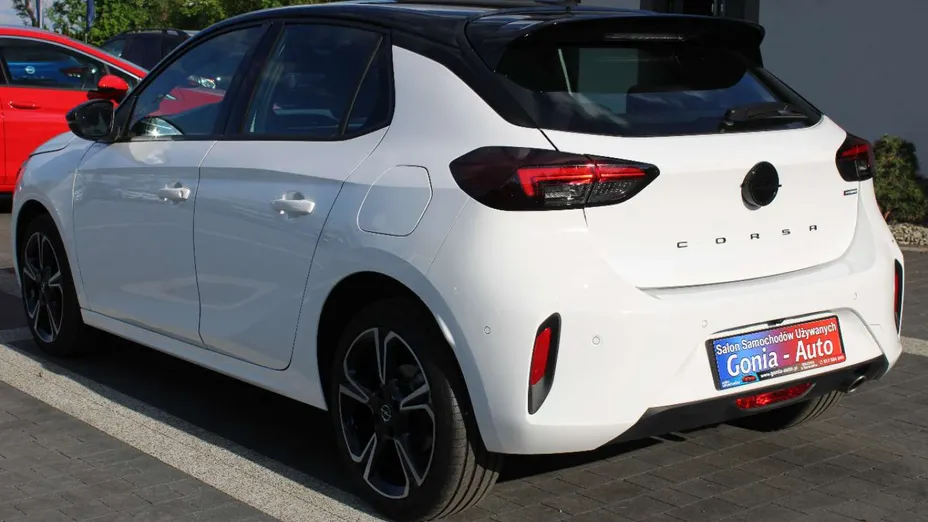 OPEL Corsa -