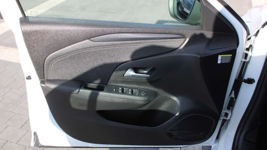 OPEL Corsa -