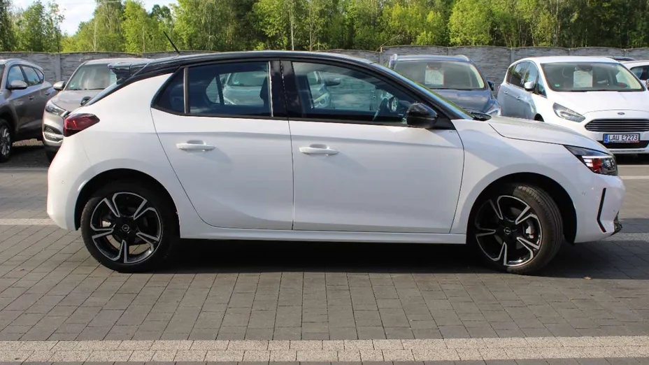 OPEL Corsa -