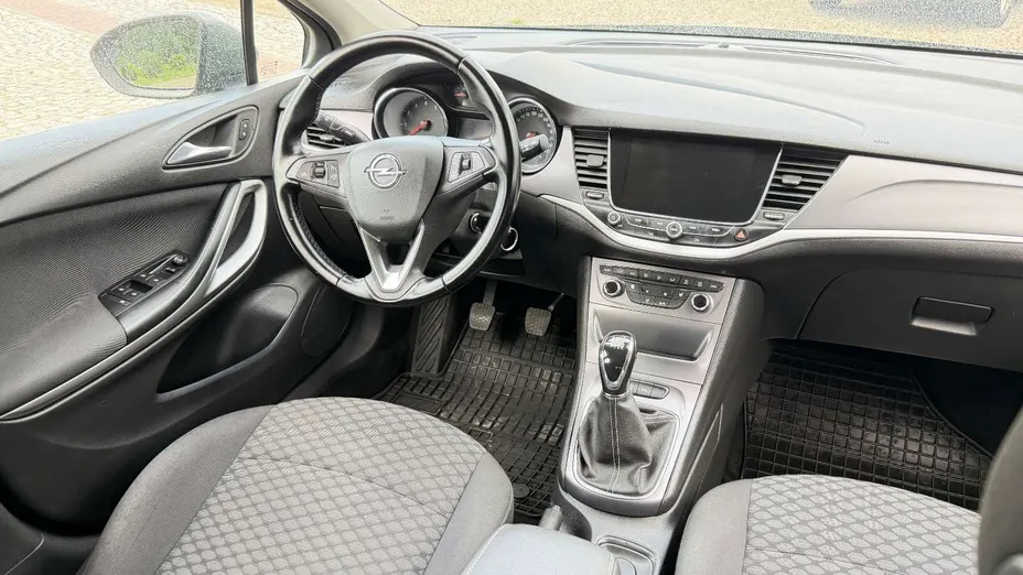 OPEL Astra -