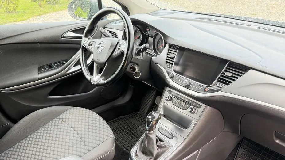 OPEL Astra -