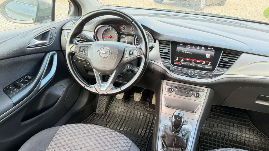 OPEL Astra -