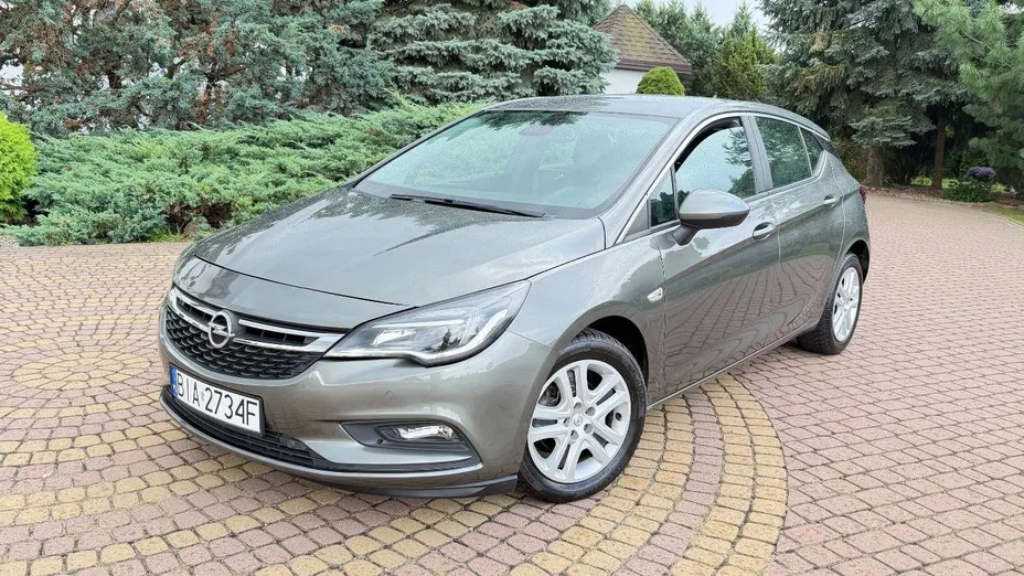 OPEL Astra -