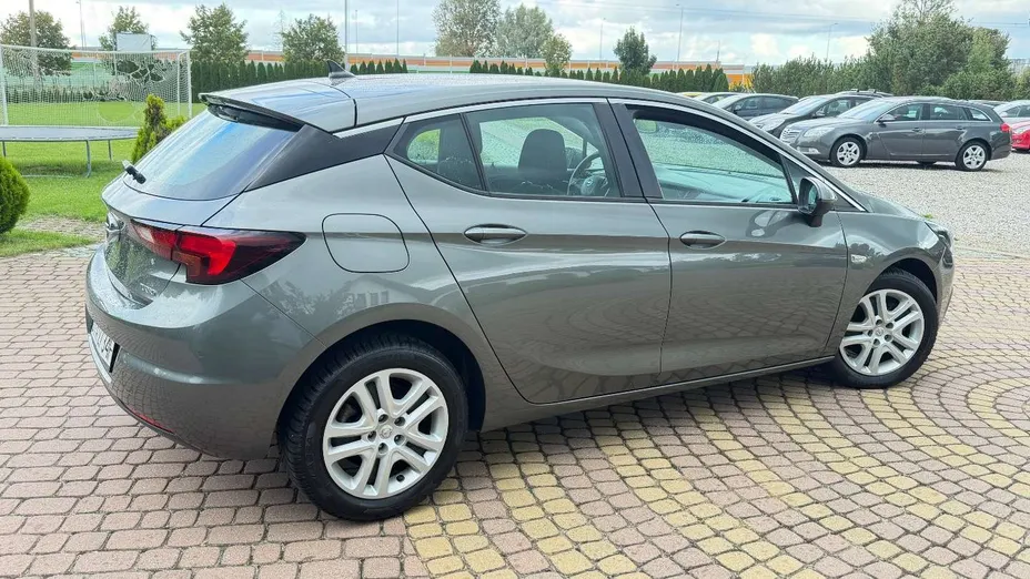 OPEL Astra -