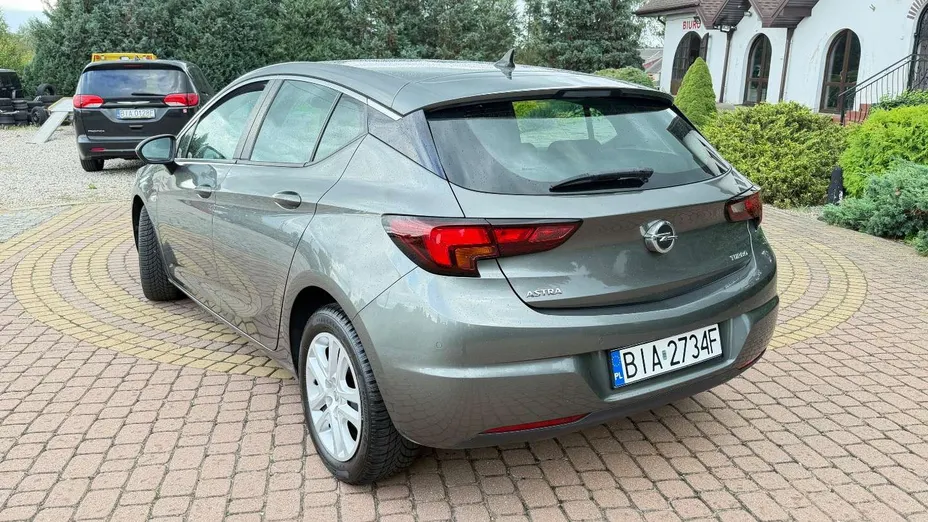 OPEL Astra -