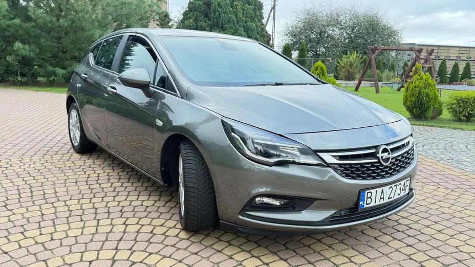 OPEL Astra -