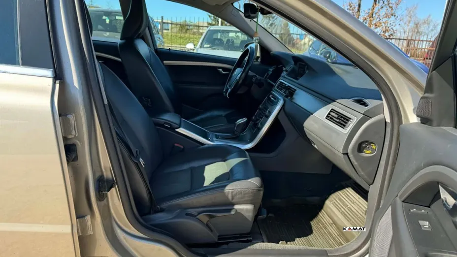 VOLVO V70 -