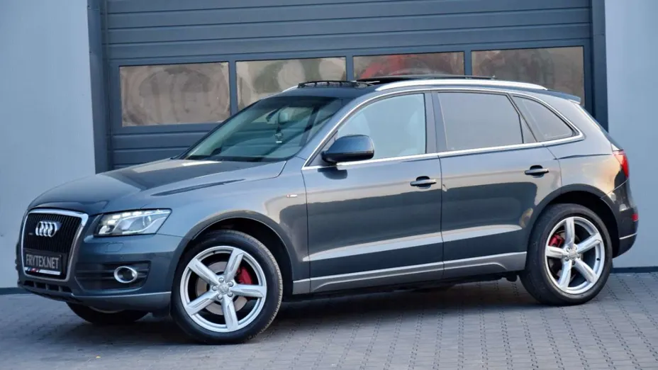 AUDI Q5 -