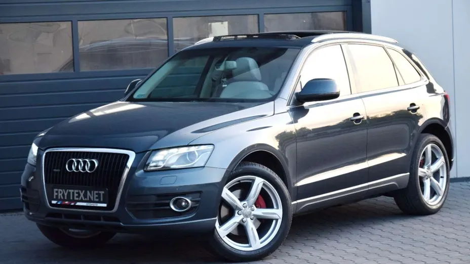 AUDI Q5 -
