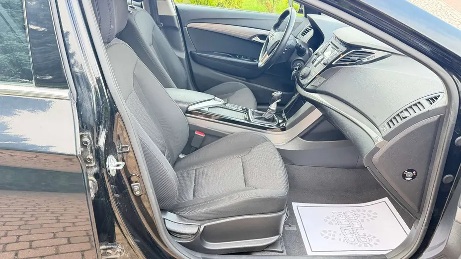 HYUNDAI i40 -
