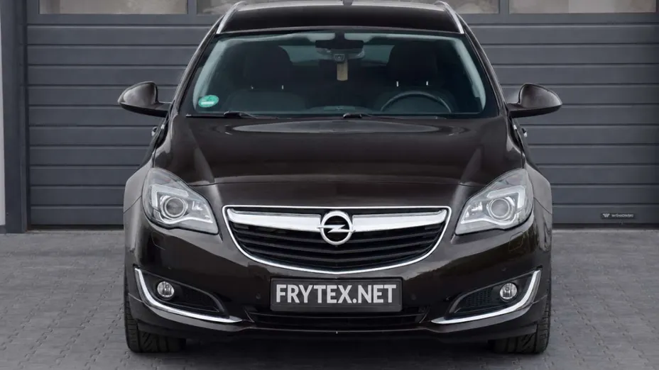 OPEL Insignia -