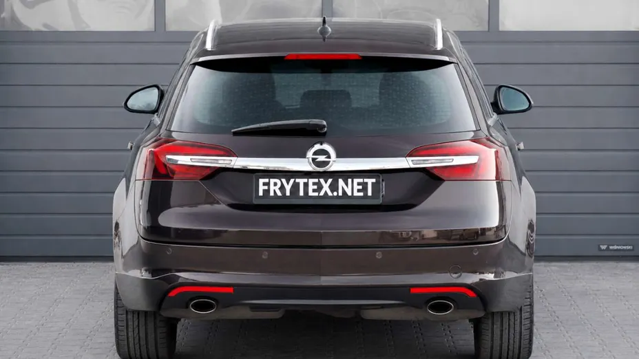 OPEL Insignia -