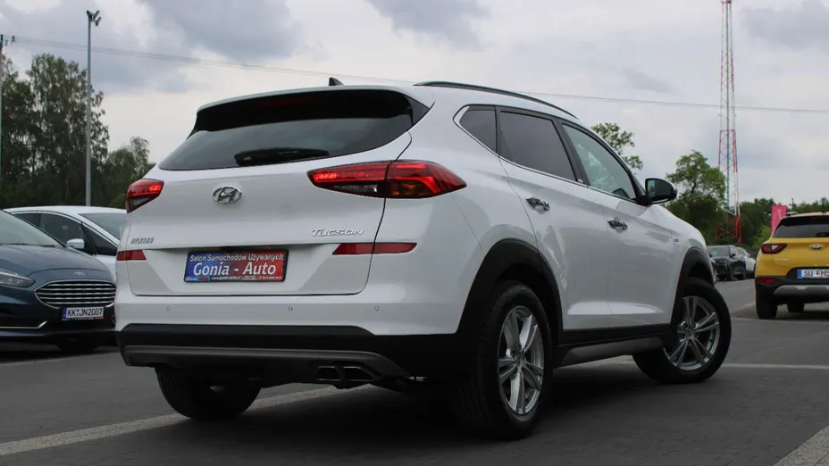 HYUNDAI Tucson -