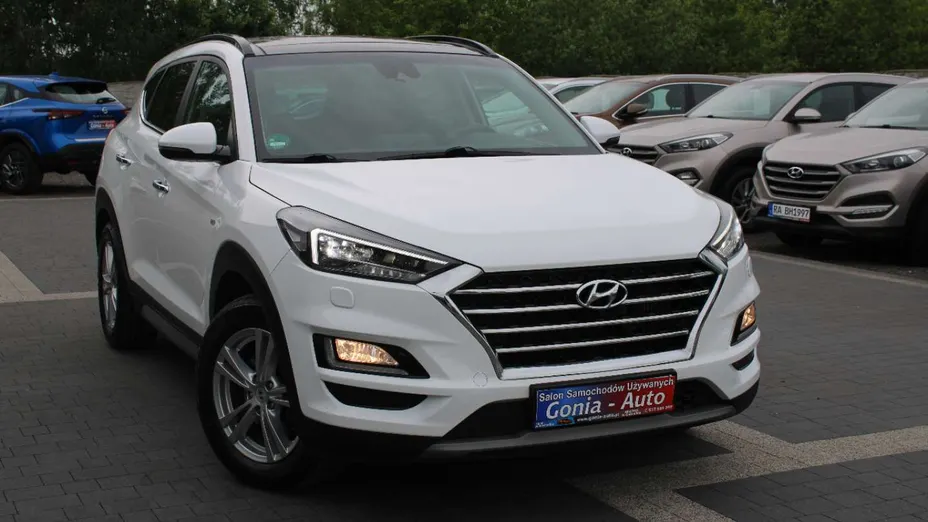 HYUNDAI Tucson -