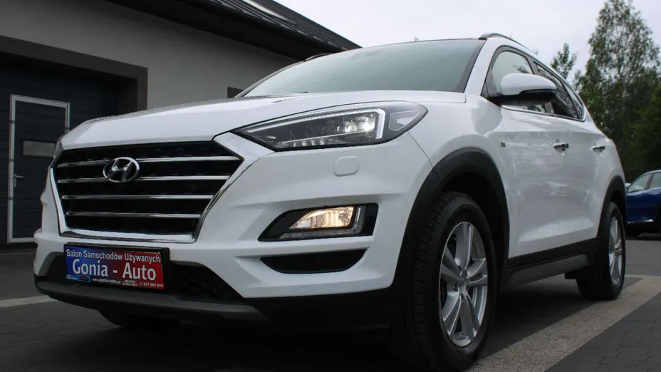 HYUNDAI Tucson -