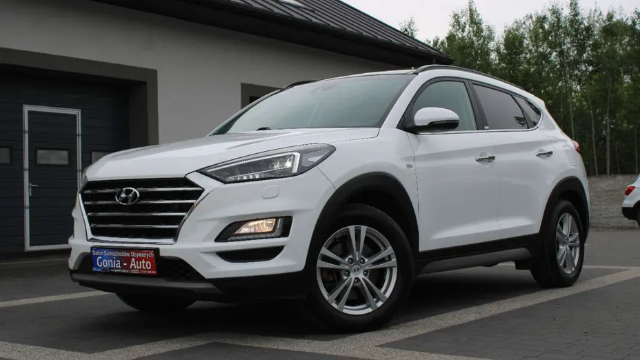 HYUNDAI Tucson -