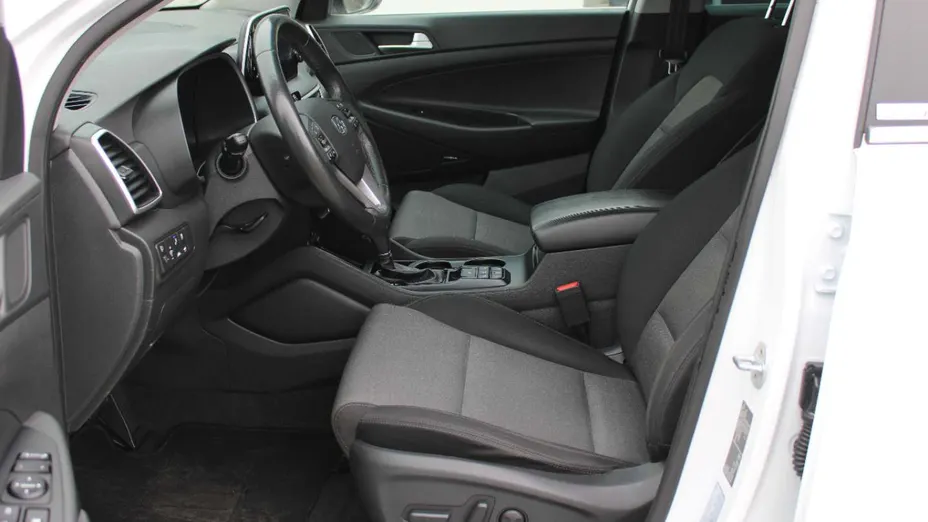 HYUNDAI Tucson -