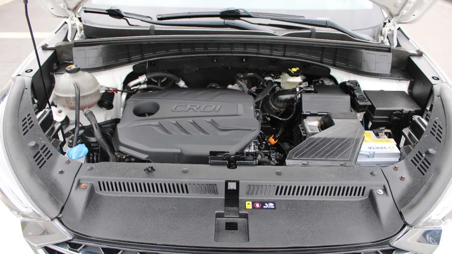 HYUNDAI Tucson -