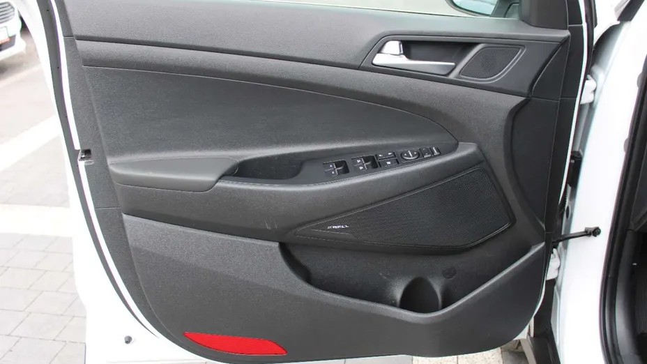 HYUNDAI Tucson -