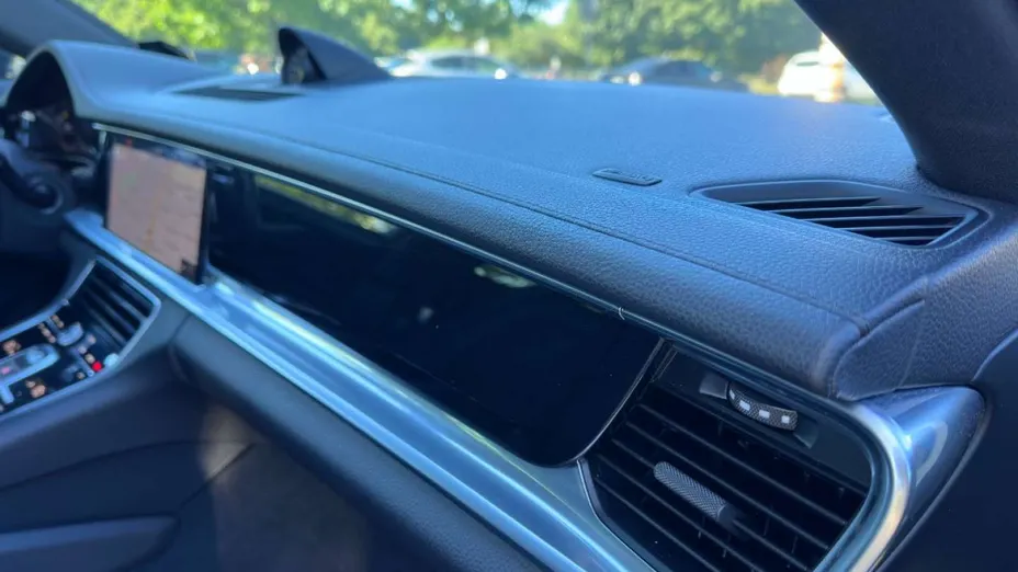 PORSCHE Panamera -