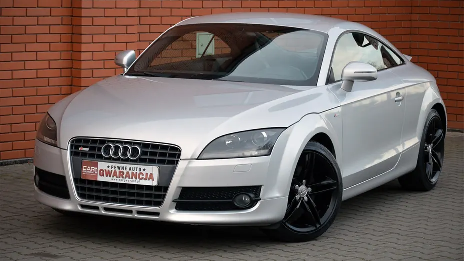AUDI TT -
