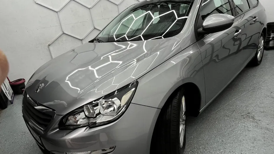 PEUGEOT 308 -