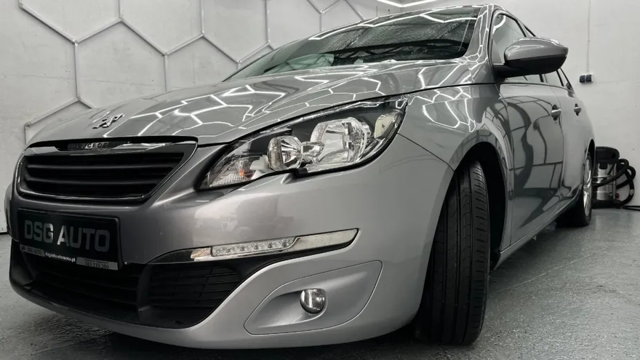 PEUGEOT 308 -