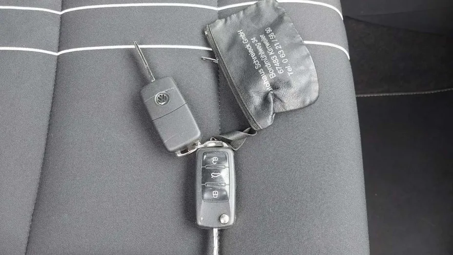 VOLKSWAGEN Tiguan -