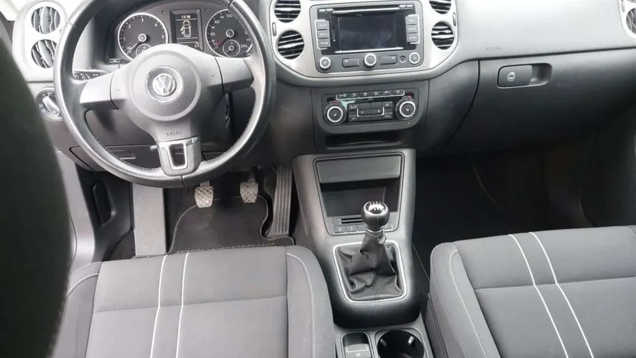 VOLKSWAGEN Tiguan -