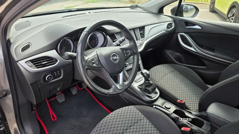 OPEL Astra -