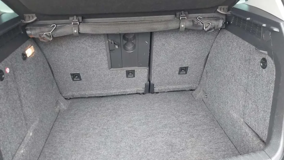 VOLKSWAGEN Tiguan -