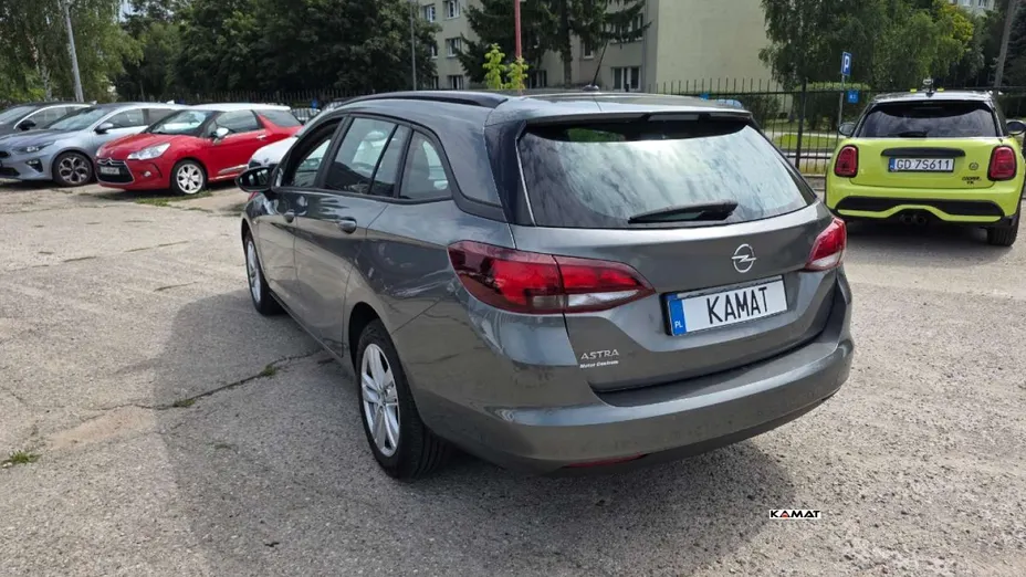OPEL Astra -