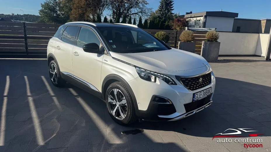 PEUGEOT 3008 -