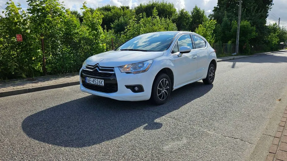 CITROEN DS4 -