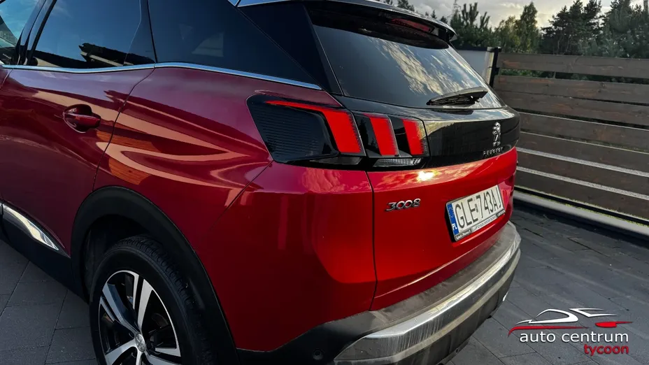 PEUGEOT 3008 -