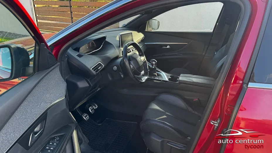 PEUGEOT 3008 -