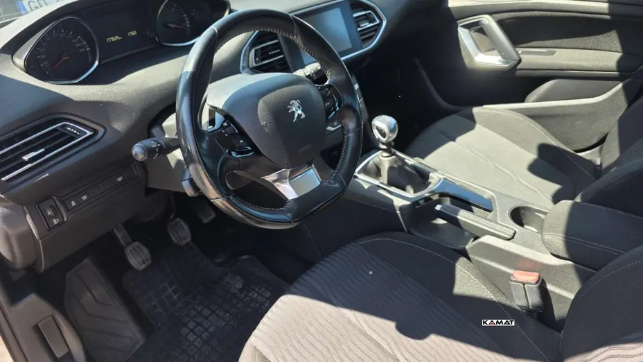 PEUGEOT 308 -