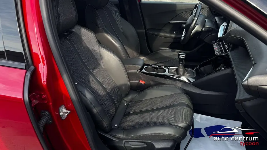 PEUGEOT 2008 -