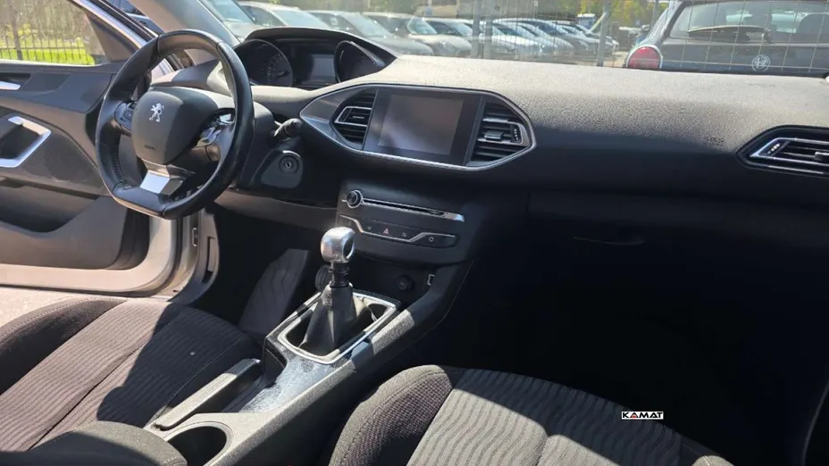 PEUGEOT 308 -
