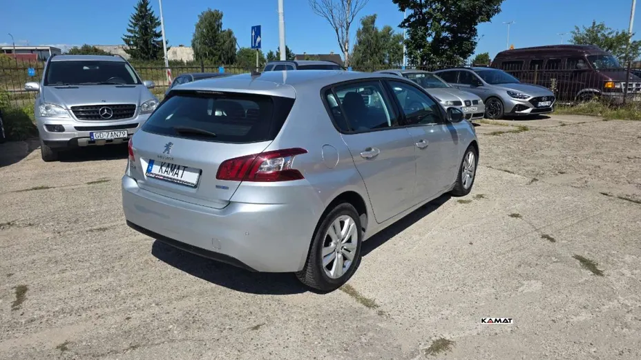 PEUGEOT 308 -