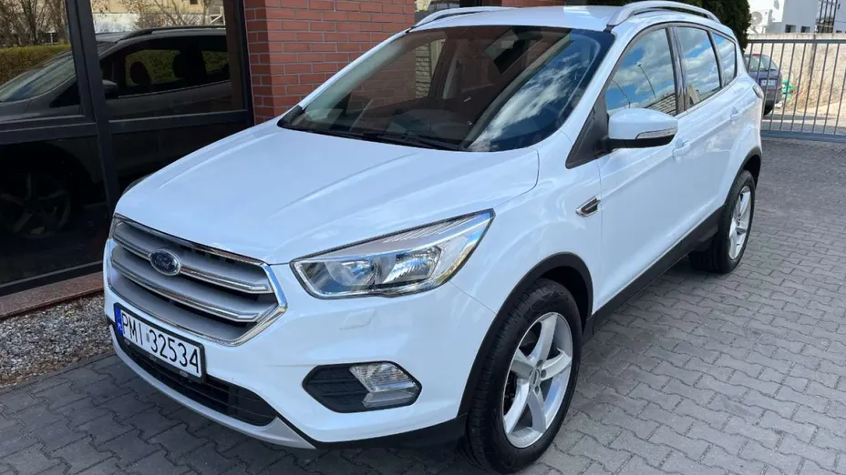 FORD Kuga -