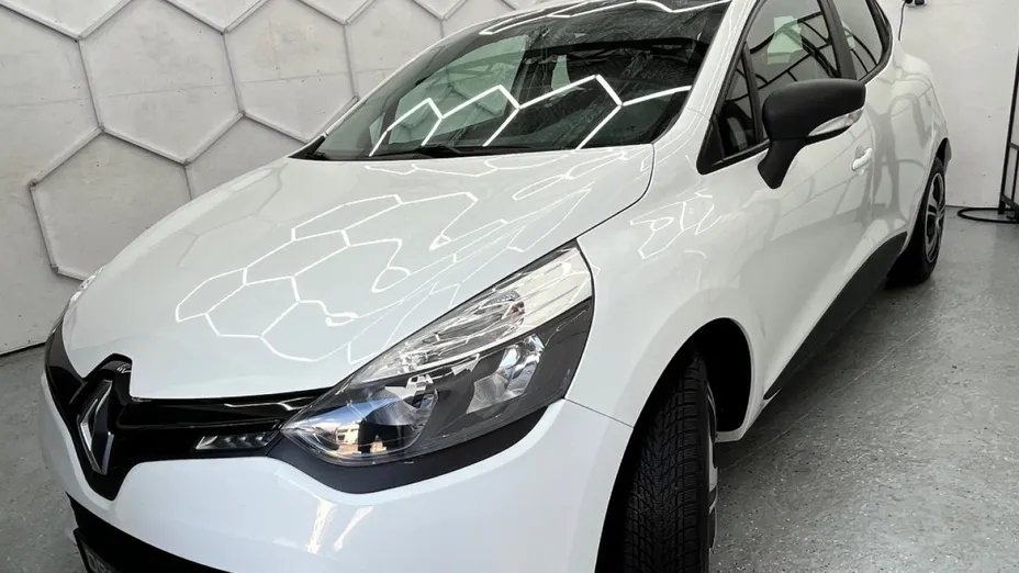 RENAULT Clio -