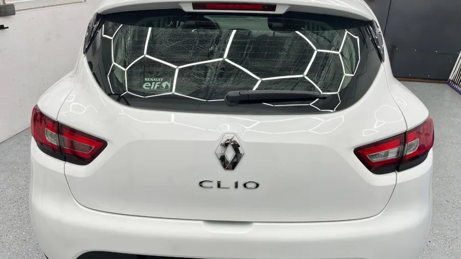 RENAULT Clio -