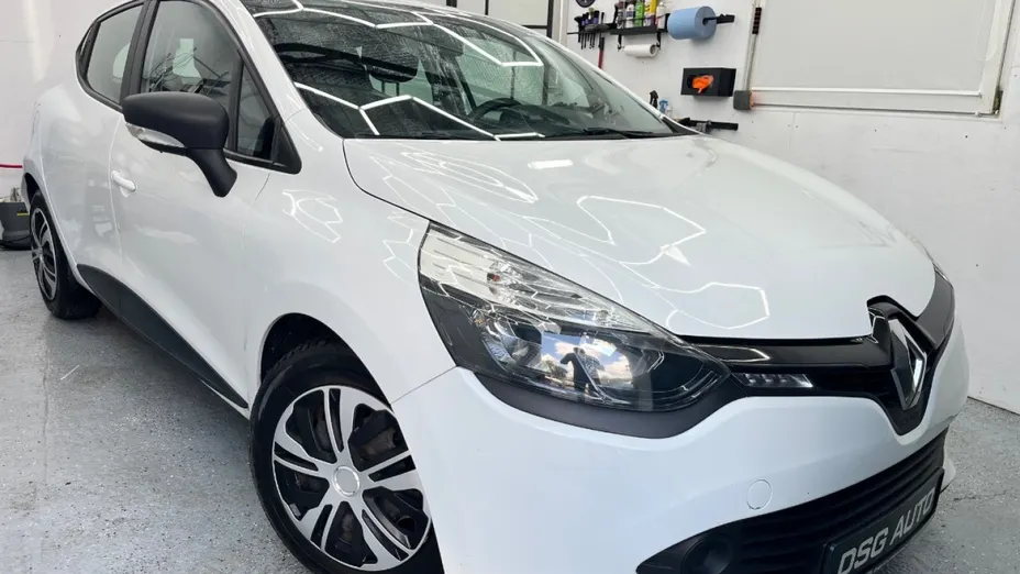RENAULT Clio -