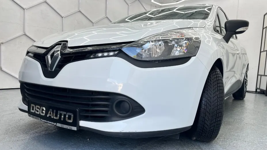 RENAULT Clio -