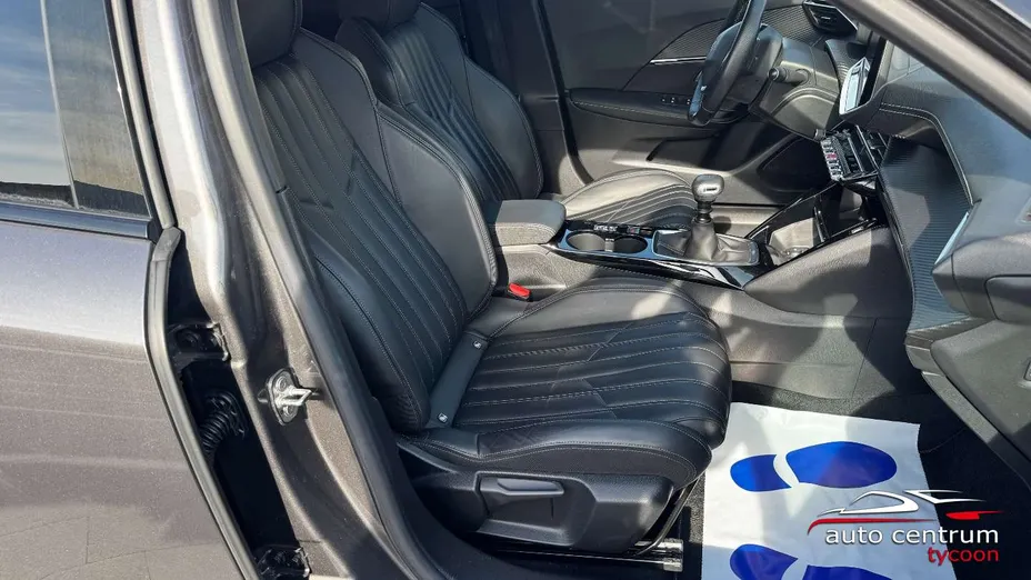 PEUGEOT 2008 -