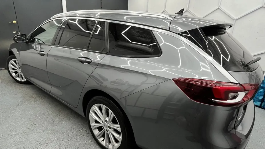 OPEL Insignia -