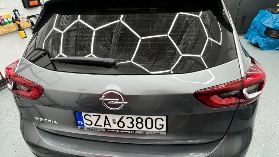 OPEL Insignia -
