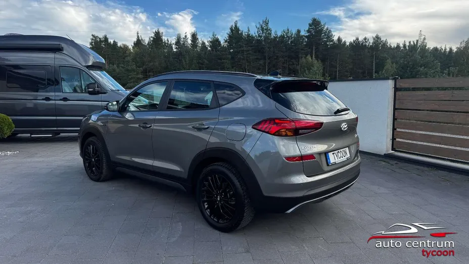HYUNDAI Tucson -