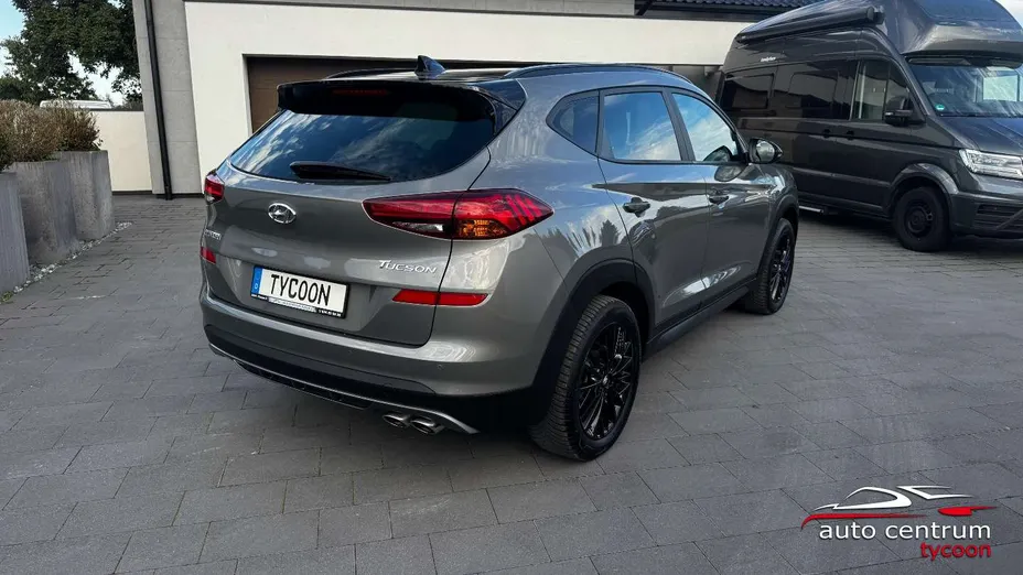 HYUNDAI Tucson -